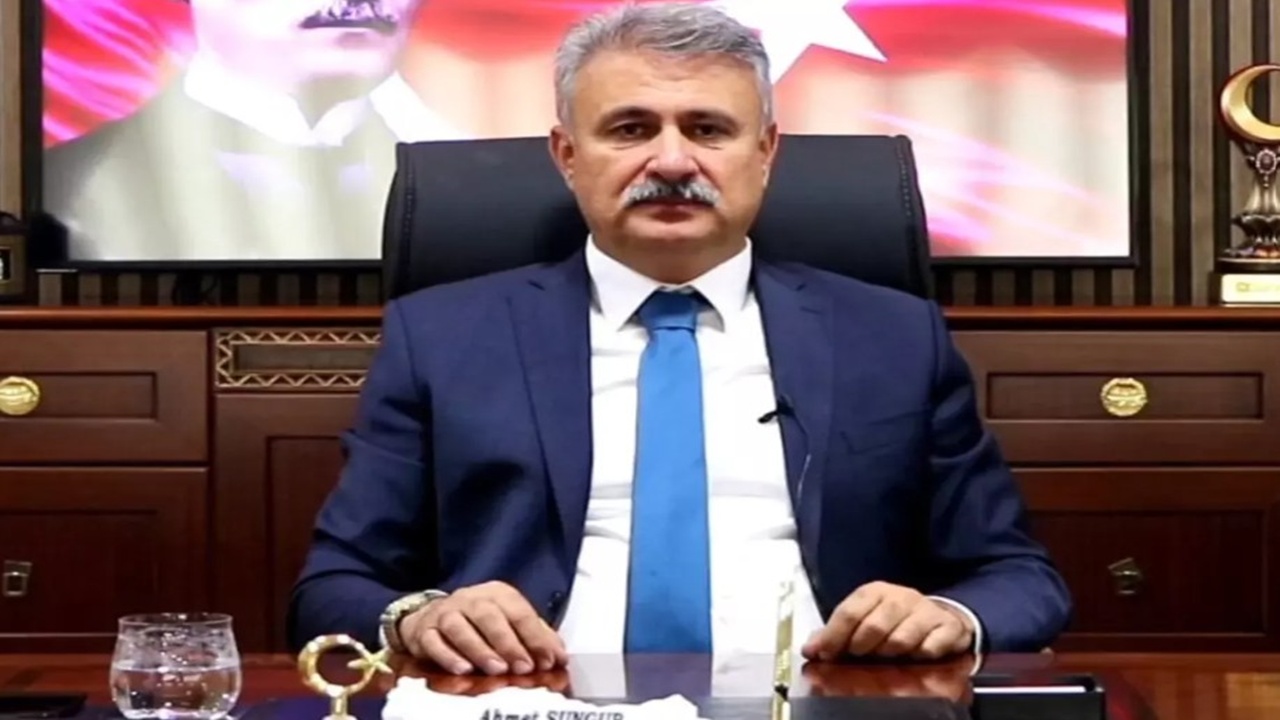 AK Partili Belediye Başkanı Ahmet Sungur gözaltına alındı