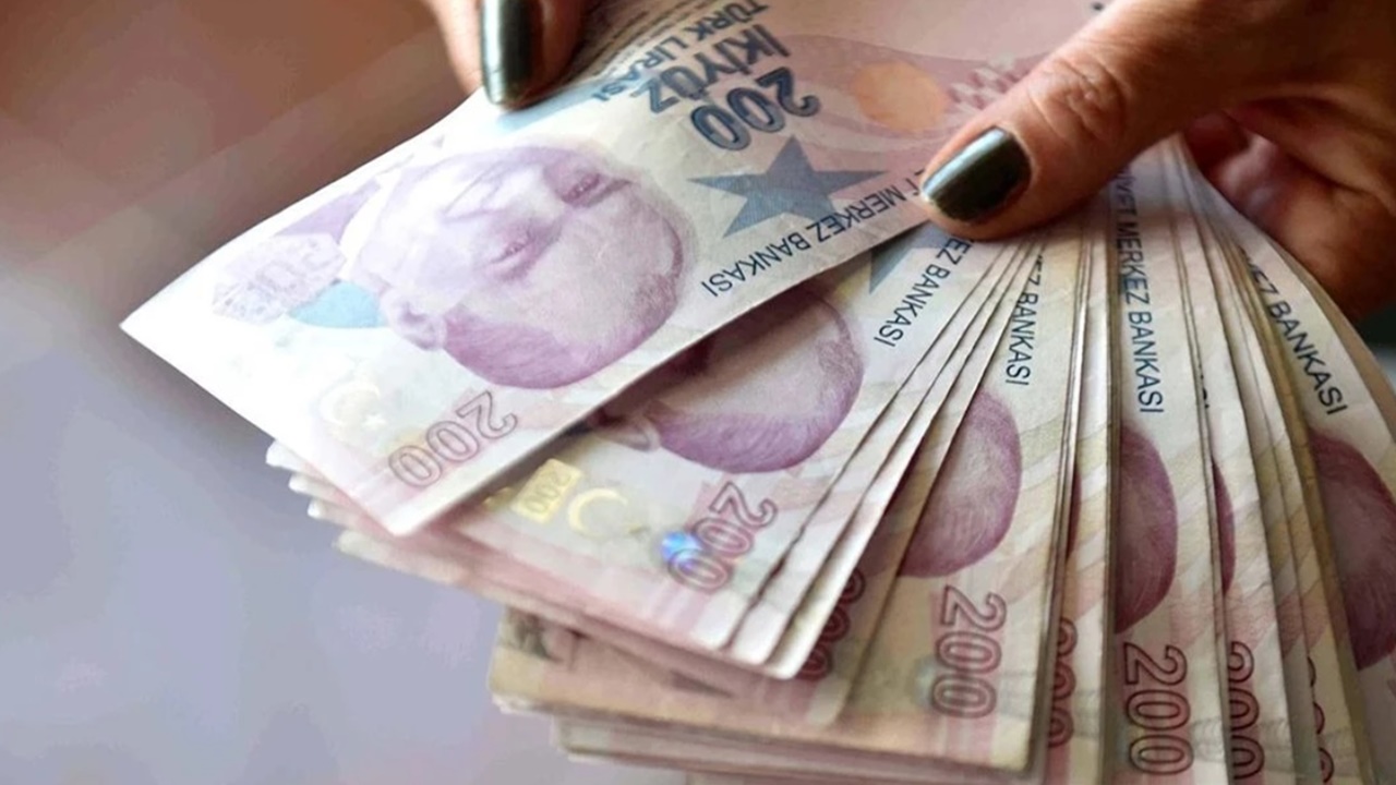 200 bin TL ihtiyaç kredisi için yeni ödeme tablosu! Banka banka oranlar açıklandı