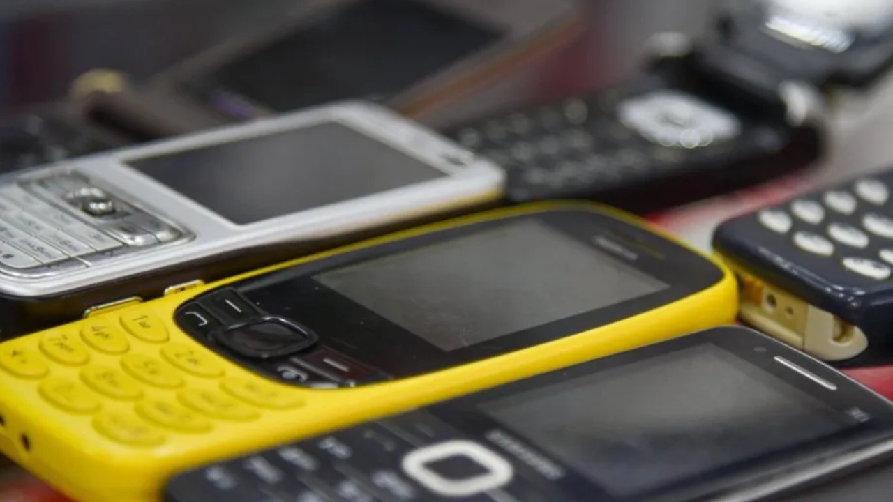 Eski tuşlu telefonlar altın değerinde! Hurdası bile para ediyor