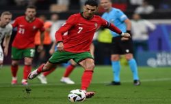 Futbolda tarihi değişiklik: Penaltı kuralı baştan yazılıyor