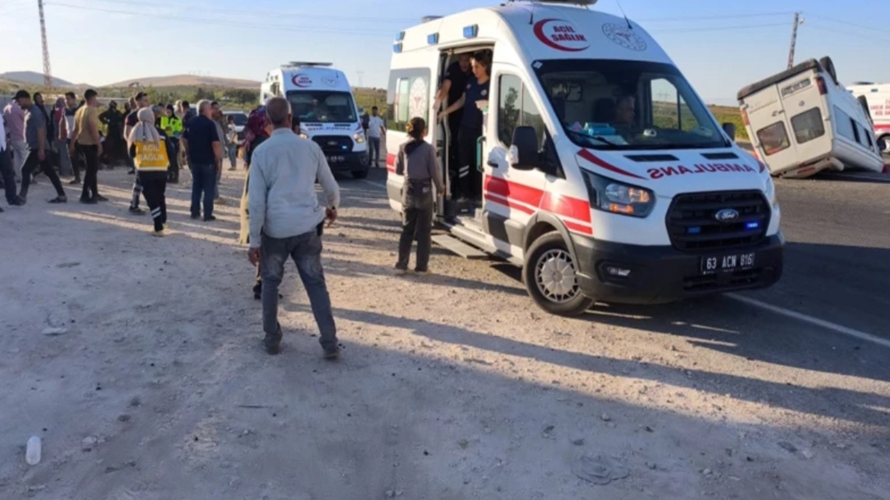 Şanlıurfa’da İşçi Servisi Devrildi: 19 Yaralı Hastaneye Kaldırıldı