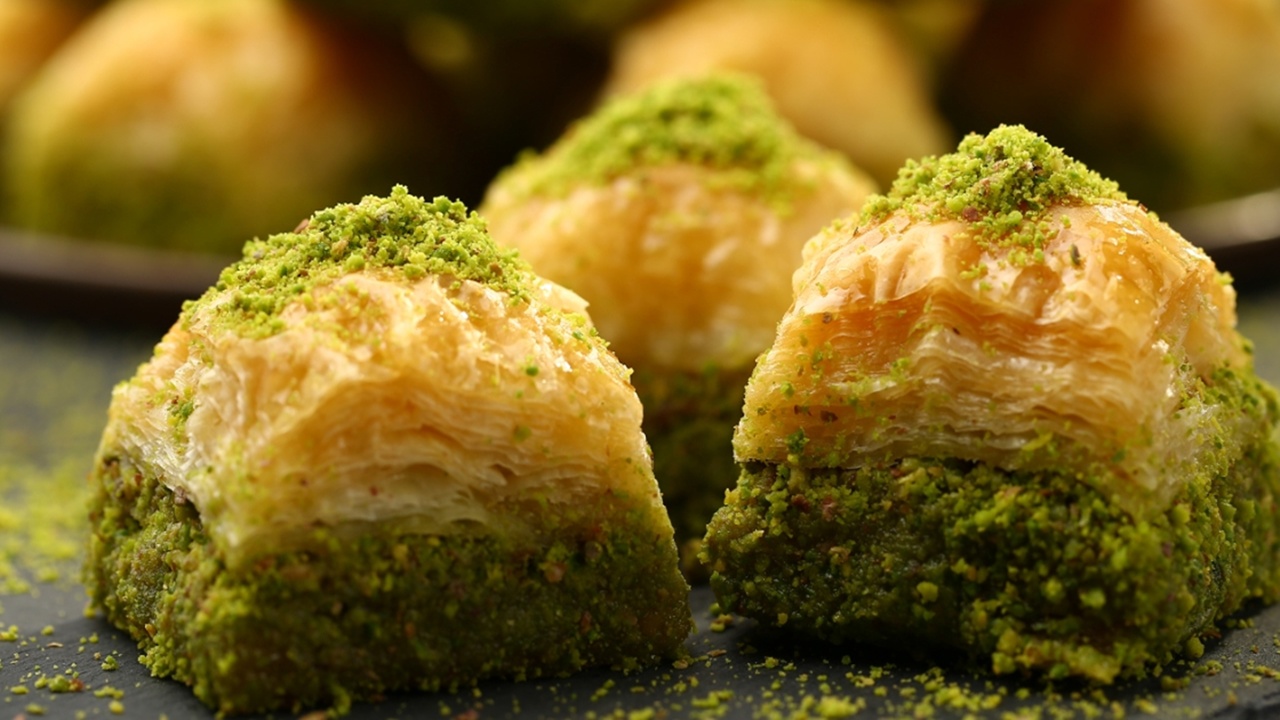 Yeni gıda skandalı ifşa oldu! Bakanlık ünlü baklavacıdaki rezaleti gün yüzüne çıkardı
