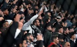 Beşiktaş taraftarı yenilginin biletini 3 futbolcuya kesti