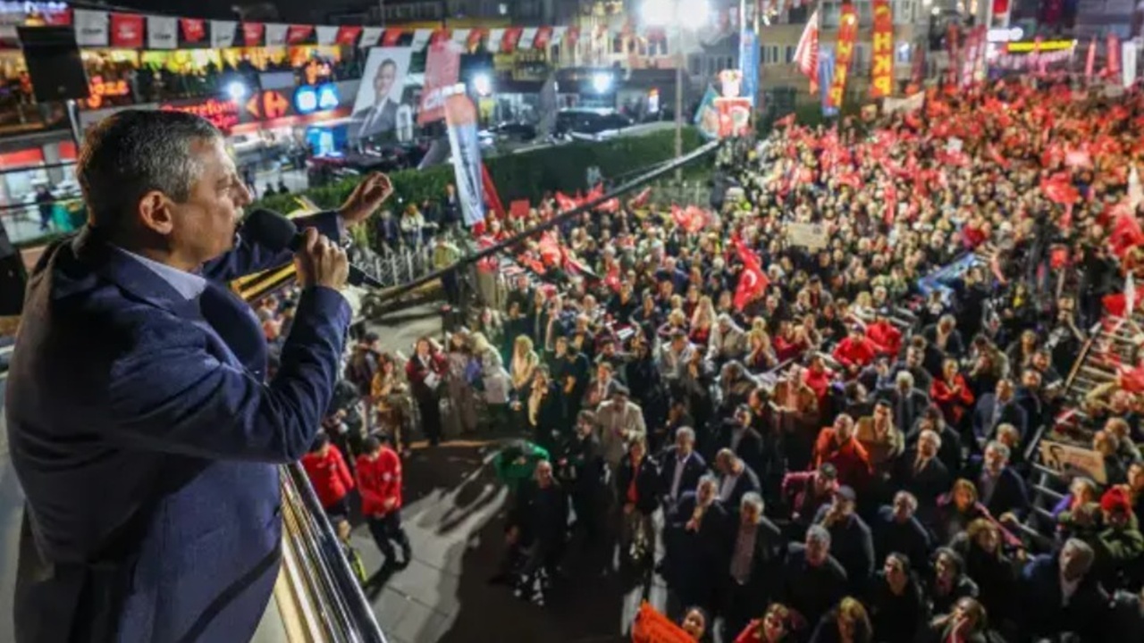 CHP lideri Özgür Özel’den ‘ilk 100 gün’ vaadi: Bütün kredi kartlarının faizini sileceğiz