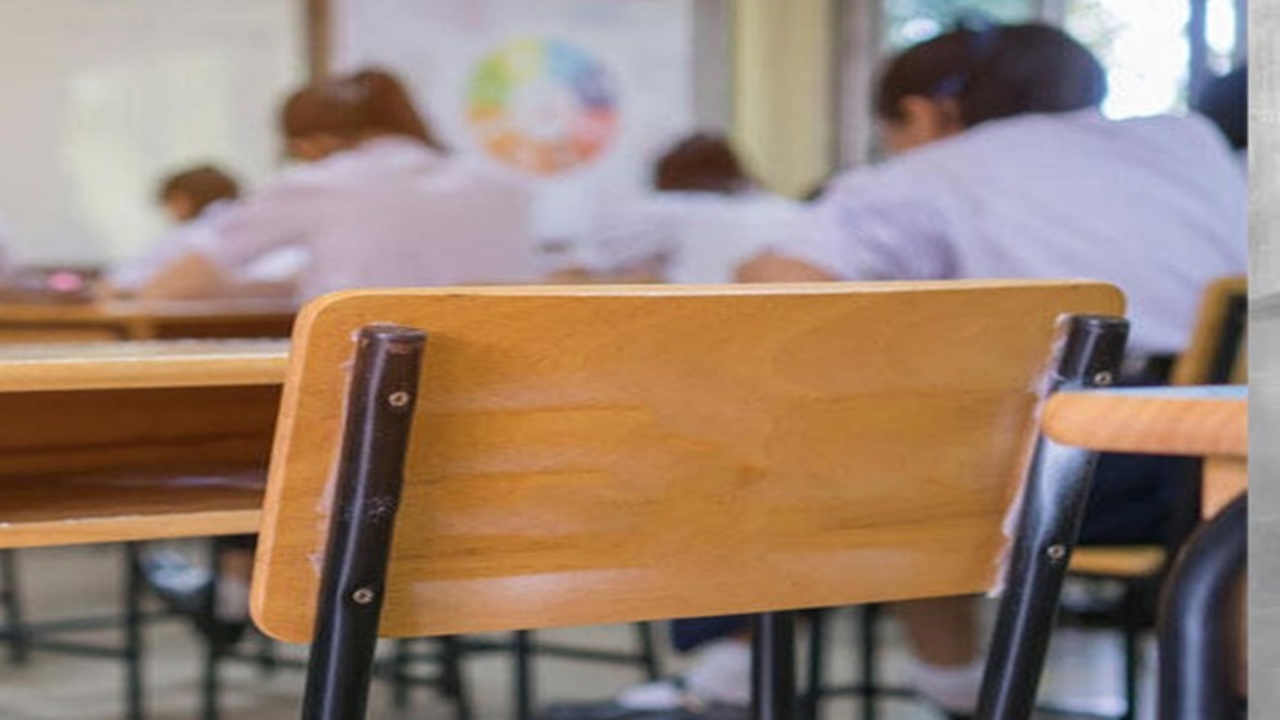 Eğitim süresinin kısaltılması Kabine masasında! Zorunlu eğitimde değişiklik