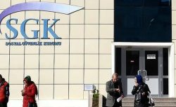 Emeklilere 3 Gün Süre Verildi! SGK Maaşları Faiziyle Geri Talep Ediyor