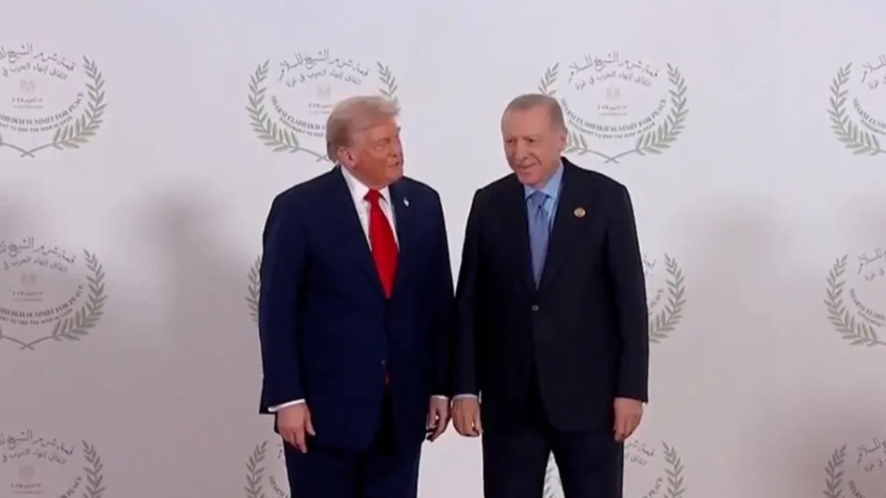 Gazze Zirvesi’nde Samimi Anlar: Trump, Erdoğan’ı Böyle Karşıladı