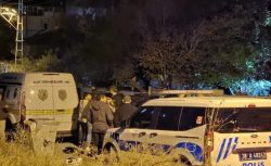 Kayseri’de dehşet: Karı koca cami çıkışı evlerinin önünde silahla öldürüldü