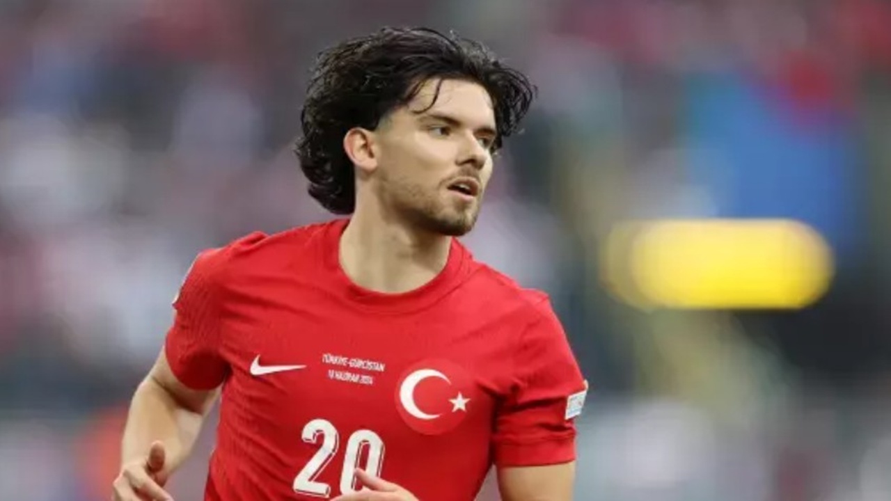Milli yıldız Ferdi Kadıoğlu baba oldu