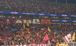 Mohammed Salah Galatasaray taraftarının yaptıklarına hayran kaldı