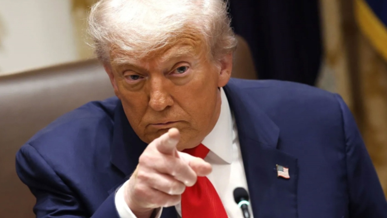 Trump’tan Çin’e sert tehdit: “Anlaşmazlarsa yüzde 150 gümrük vergisi ödeyecekler”