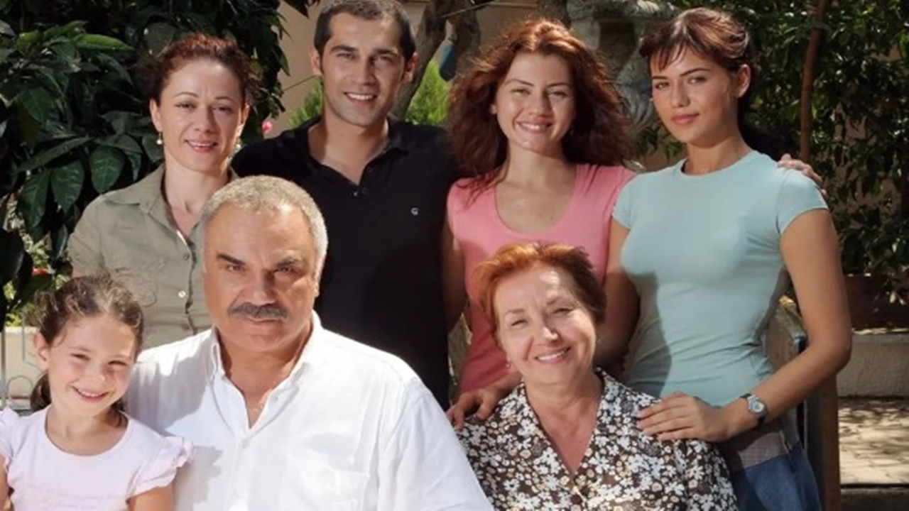 Yaprak Dökümü yeniden başlayacak! Başrolünden heyecanlandıran açıklama